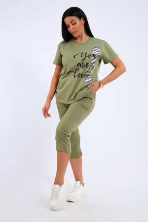 aa7d7ba4-f715-40d8-8e3c-ae23f3a3db71